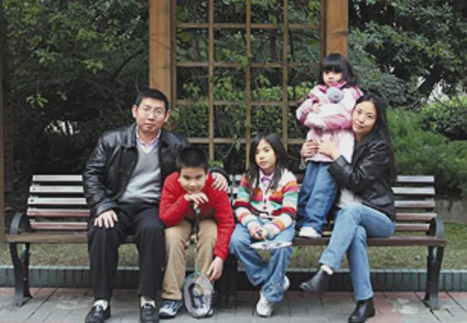 夫妇“抢娃大战”后来怎样了J9真人游戏第一品牌中美(图4)