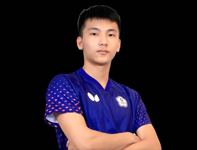 中国天才少年状态低迷决胜局4比11惨败j9九游会入口2比3爆冷一轮游！21岁(图5)